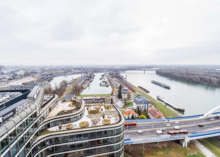 Apartment Skyline River & Eurovea Tower Bratislava