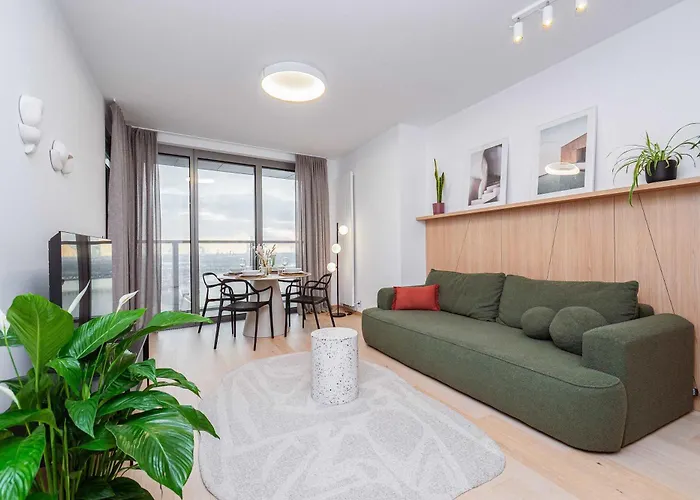 Skyline River & Eurovea Tower *